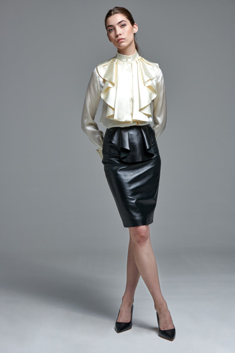 Black Satin Leather Skirt | estudioespositoymiguel.com.ar